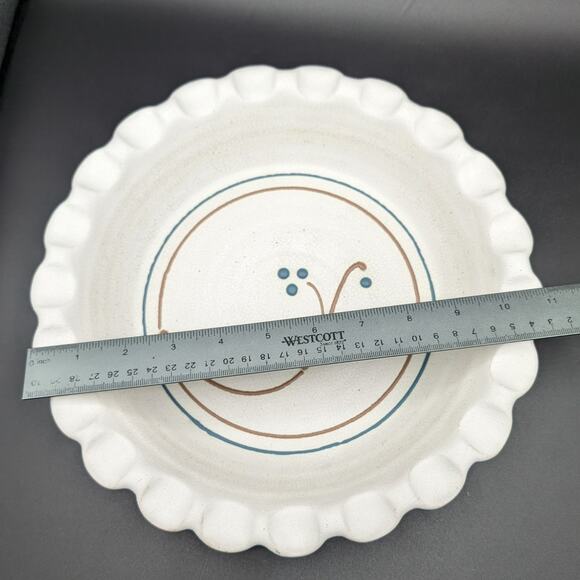 Art Pottery Pie Plate Pan Studio Hand Thrown Scalloped edge signed 11" Kitchen - Picture 7 of 10